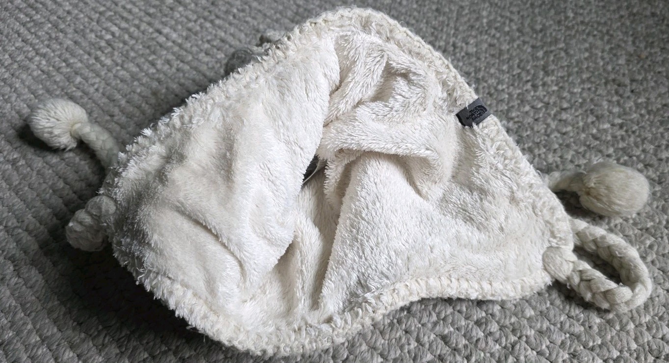 The North Face Women’s Fuzzy Earflap Beanie Cable Knit Ivory Women's OS