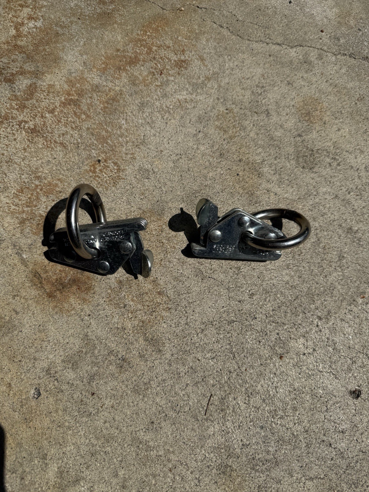 E Track O ring anchor