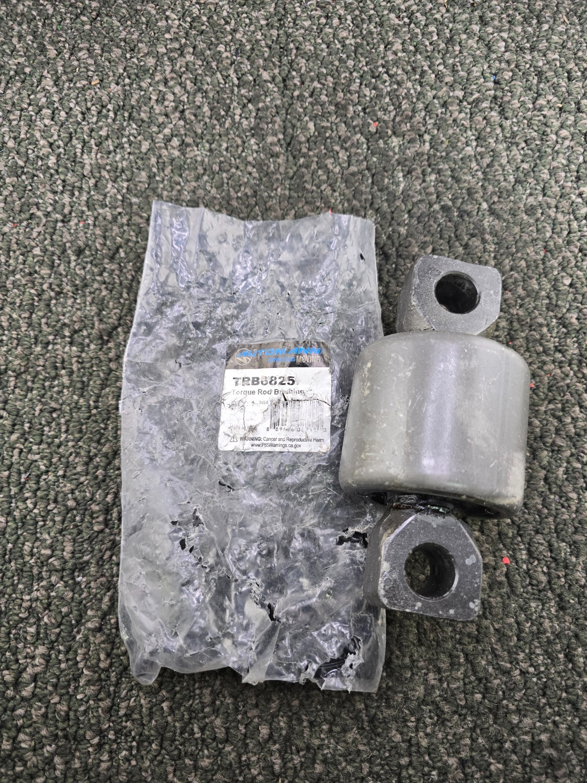 Automann TRB6825 Torque Rod Bushing For Kenworth Airglide 200, 46K & ADZ Series