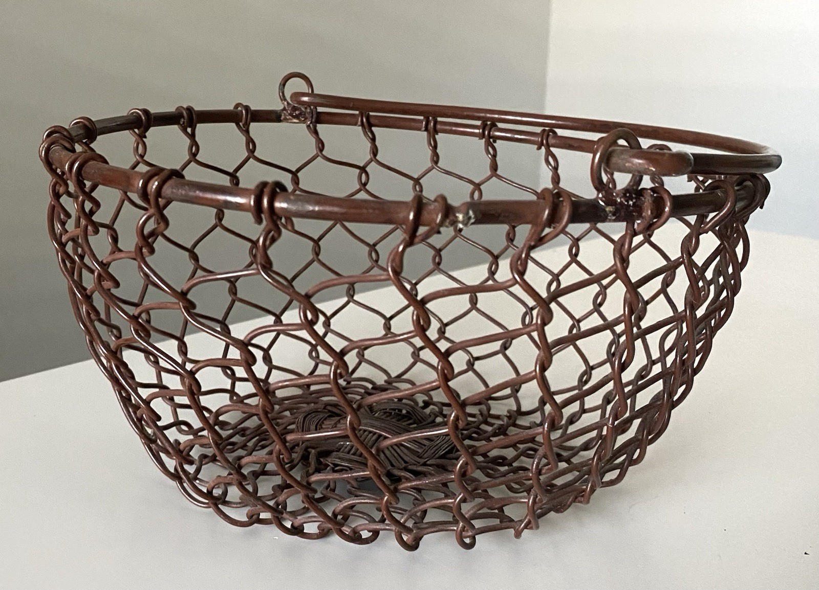 9.5"x5" Distressed Finish Rustic Wire Woven Metal Basket Egg Basket