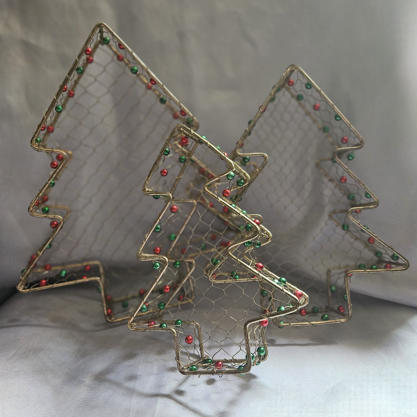 Nesting Metal Christmas Tree Shaped Decor Wire Basket Set of 3