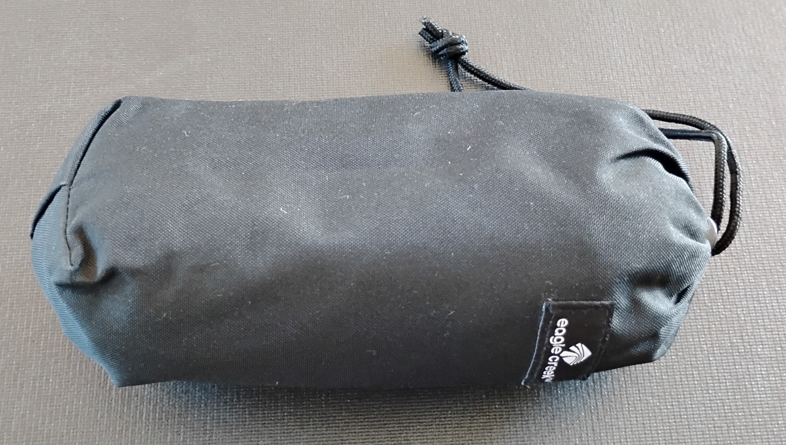 eagle creek water sling pack