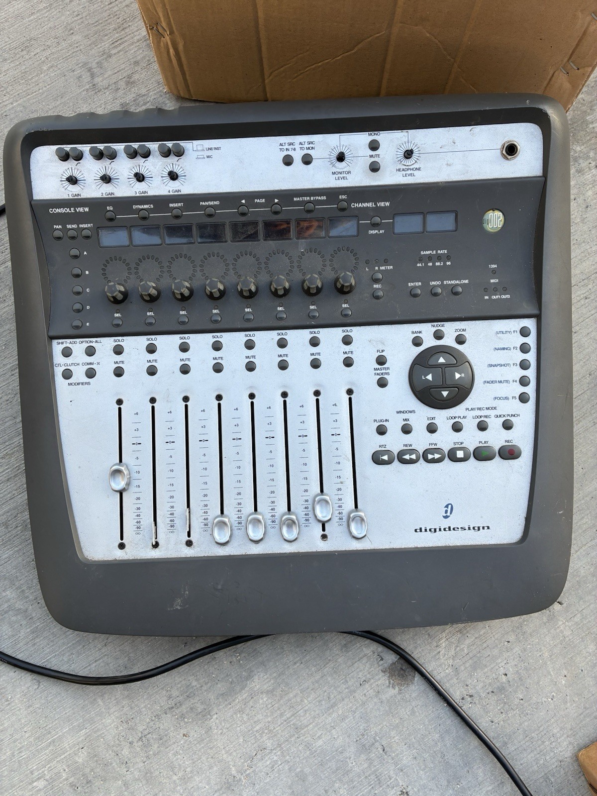 Digidesign Digi 002 Digital Mixer 8-Channel Studio Fader Firewire MIDI XLR RCA
