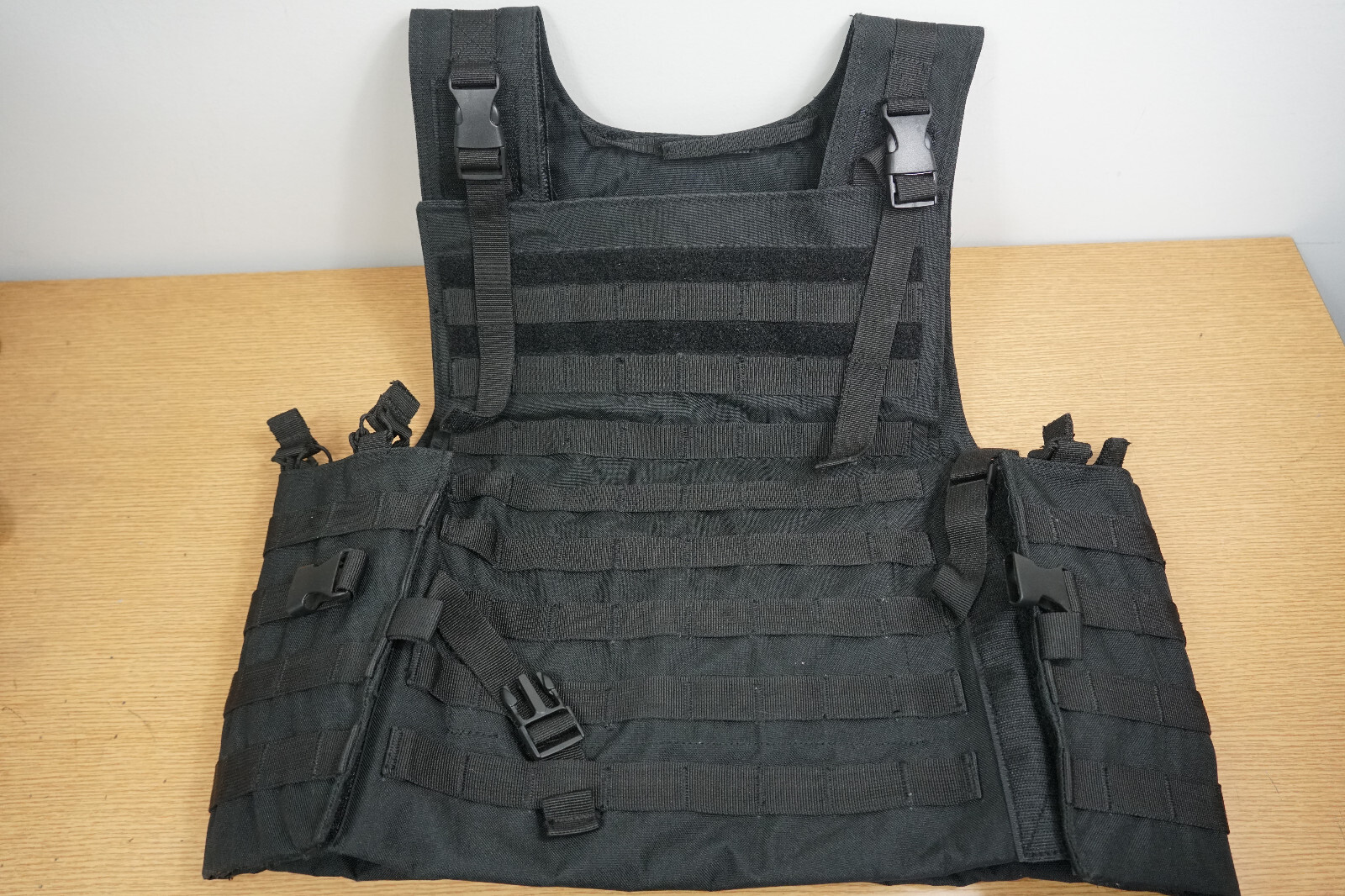Coyote Body Armor Vest Molle Marked Level IIIA Medium/Large Black