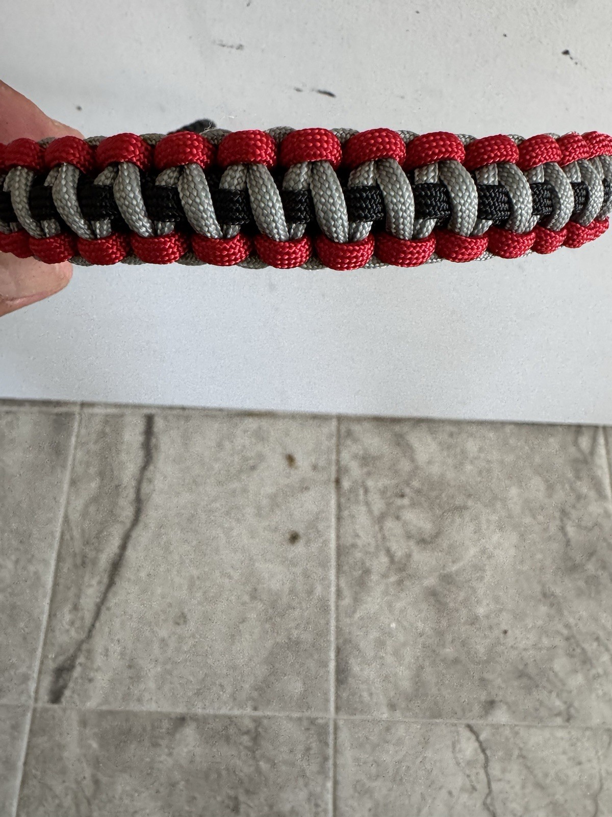 Black,red And Gray Colors Bow Wrist Sling