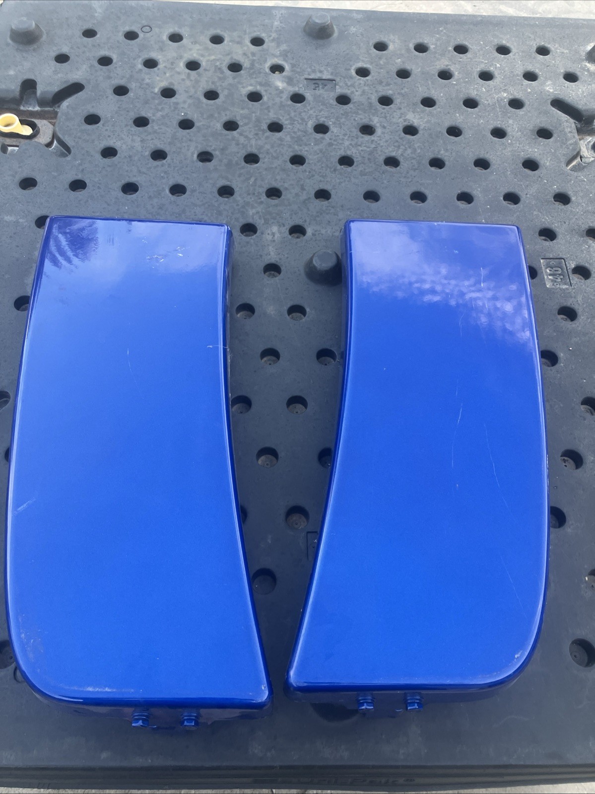 peterbilt 389 cowls legendary blue
