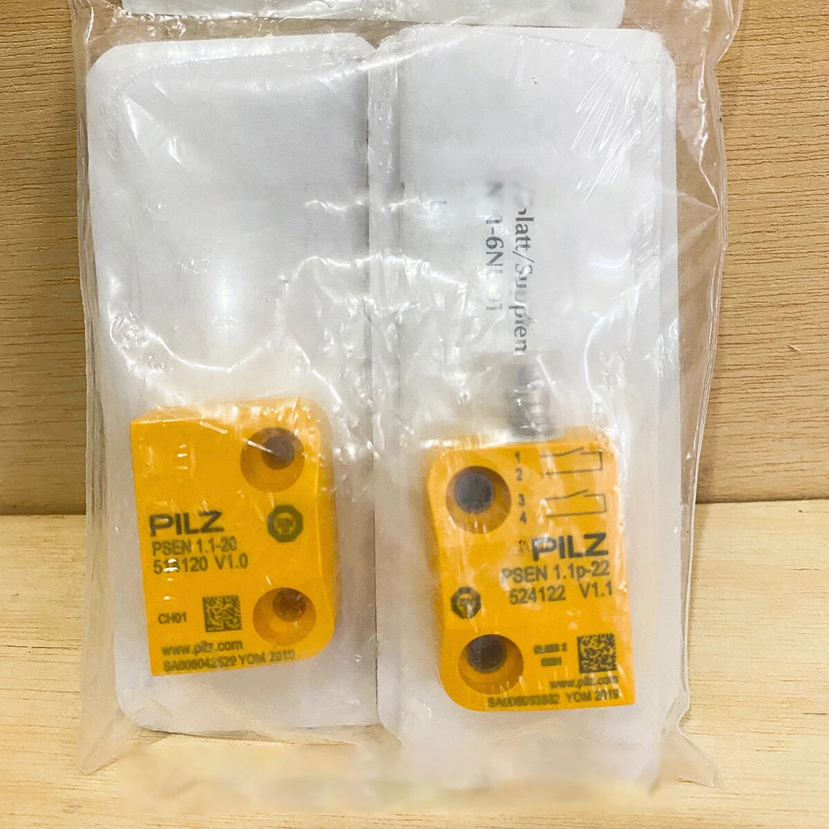 524122 1PCS Brand New pilz 524122 PSEN 1.1P-22 Safety Switch Fast delivery