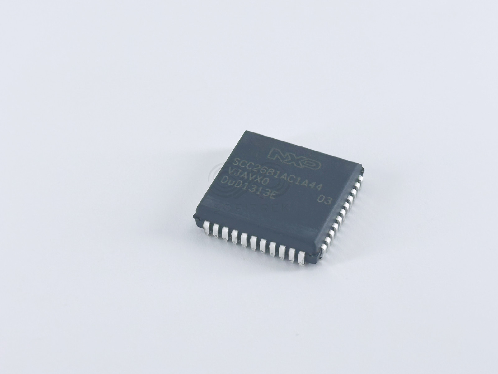 2PCS SCC2681AC1A44 NXP Dual UART 5V Serial Interface IC PLCC-44