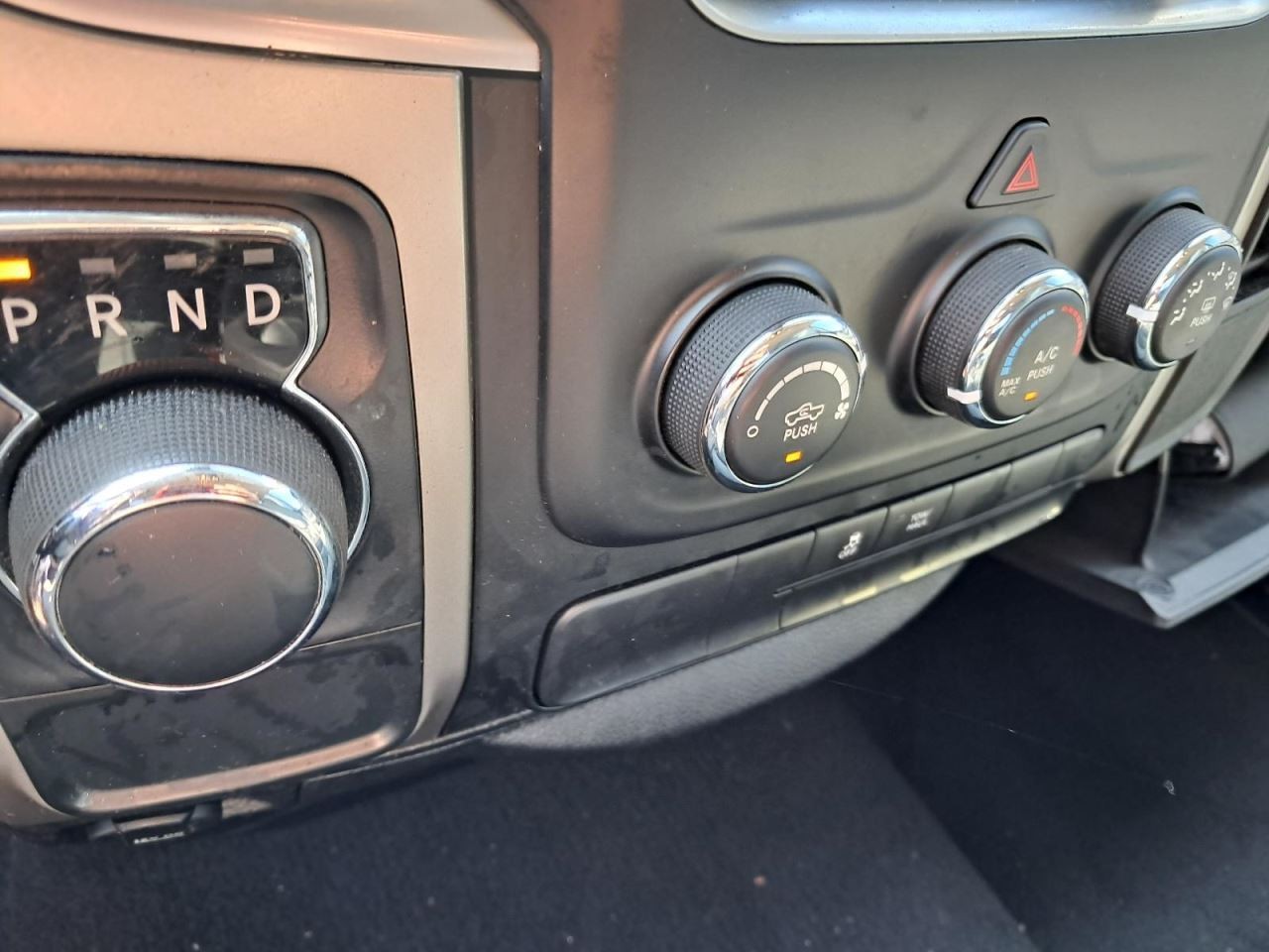 TDODR1500 2018 Glove Box 4797760