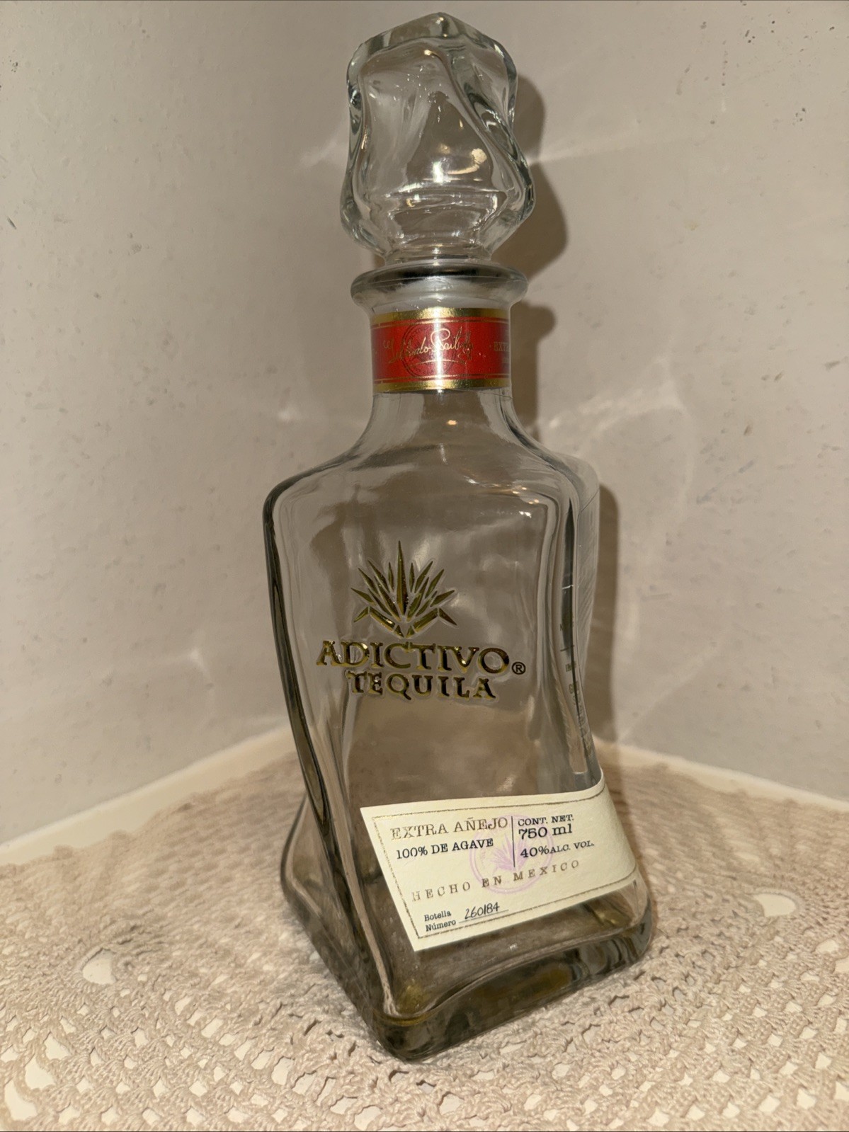 Adictivo doble reposado Tequila Bottle 750ml EMPTY Topper Is A Flask! No Flaws
