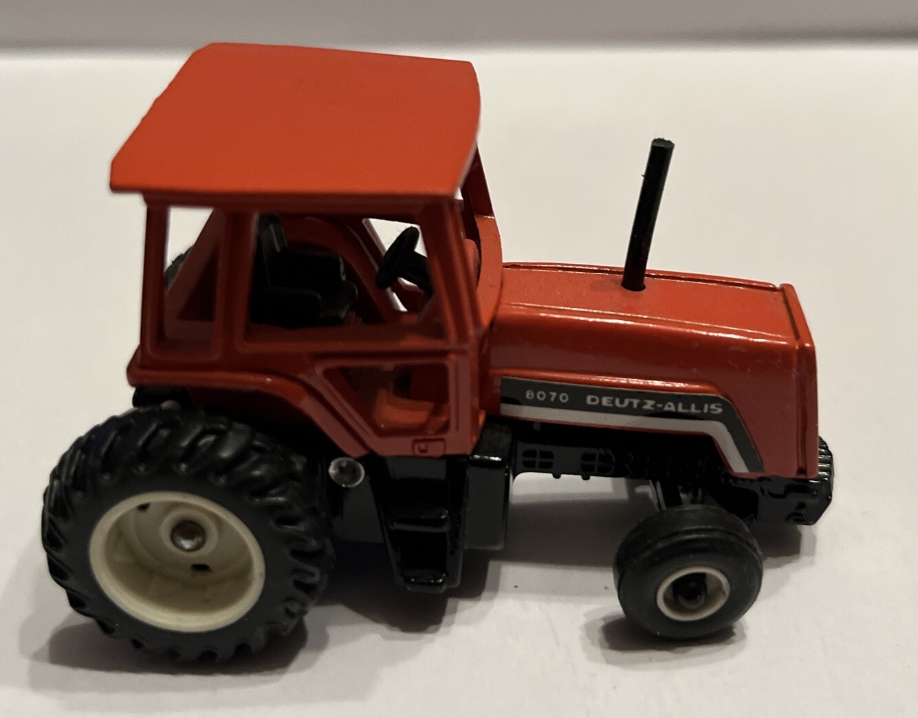 ERTL Deutz-Allis 8070 Tractor, Orange 1:64 Scale Diecast