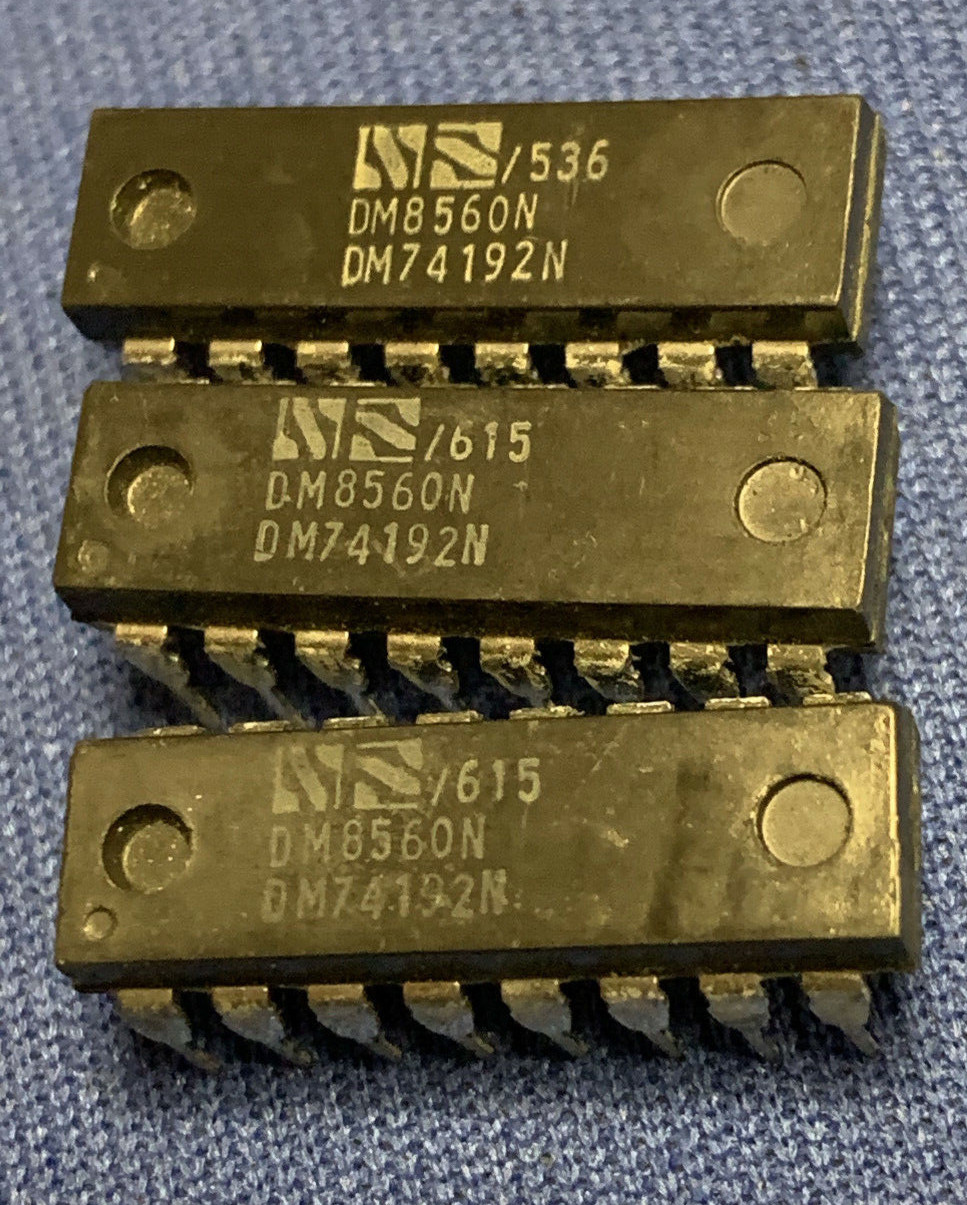 DM74192N NSC 74192 16-PIN DIP VINTAGE 1975+ COLLECTIBLE OLD STYLE LOGO QTY-1