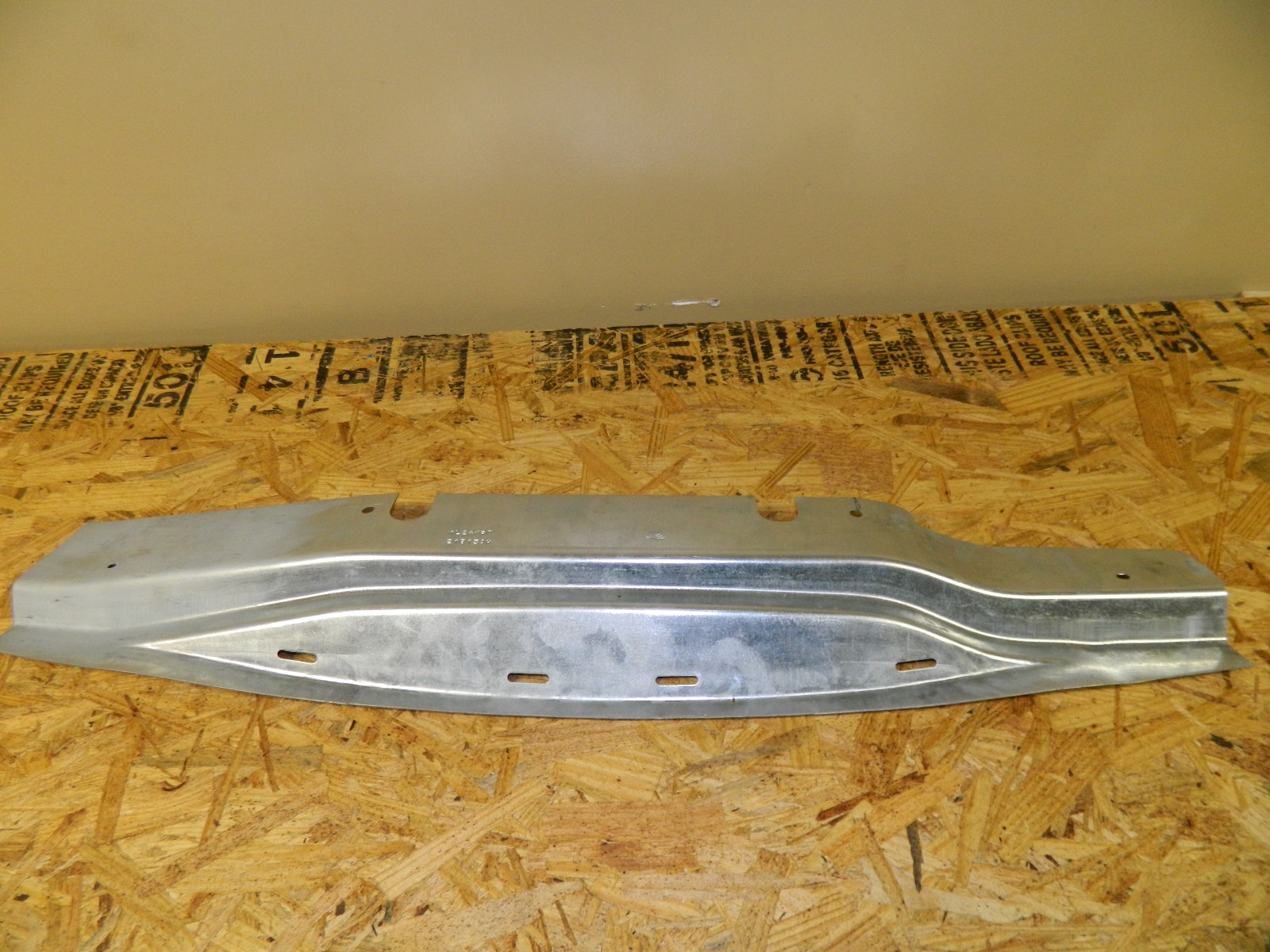 New OEM 2003-2005 Lincoln Aviator Mountaineer Dash Board Cowl Panel Support