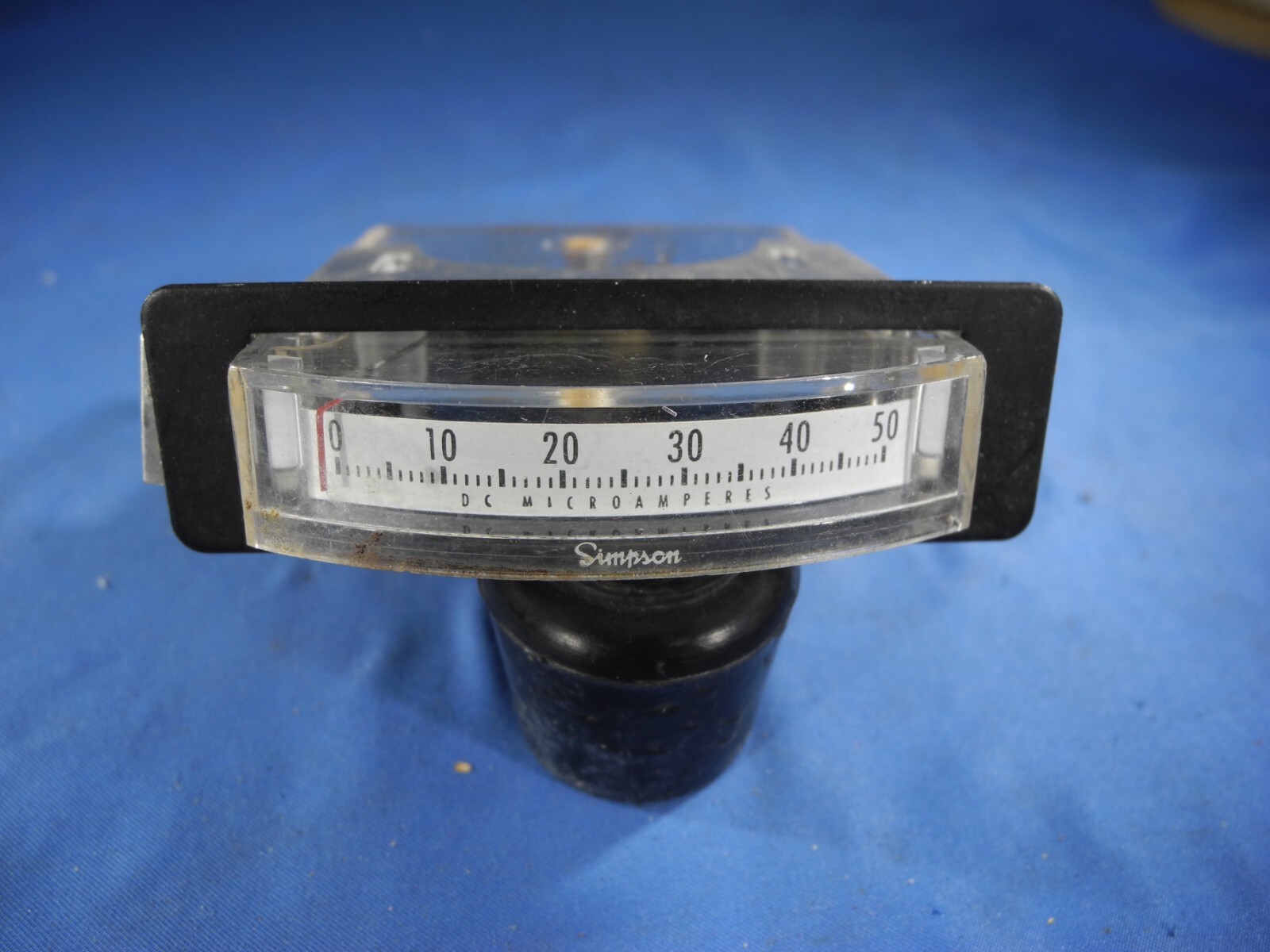 Simpson "Edgewise" Panel Mount Ammeter NSN: 6625-01-058-5163  50 Microamperes