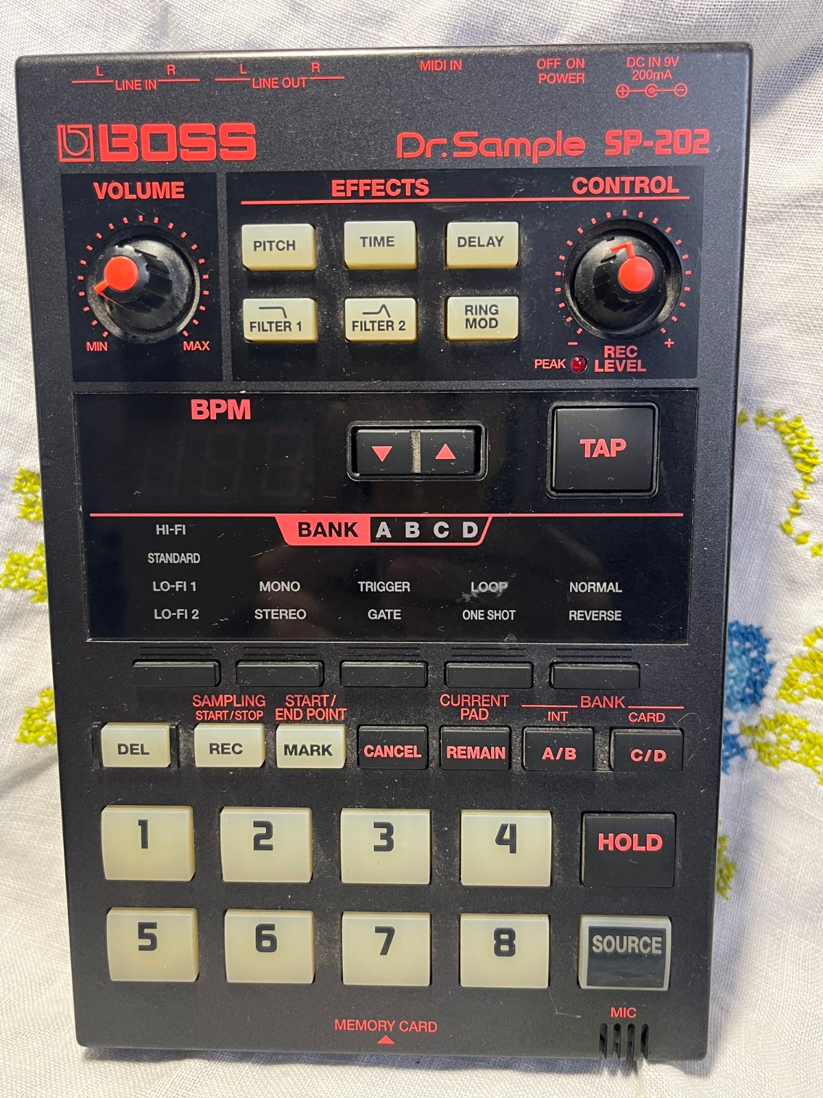 BOSS Dr. Sample SP-202 Tabletop Sampler w/ 8 Pads, Built-in Effects, Working