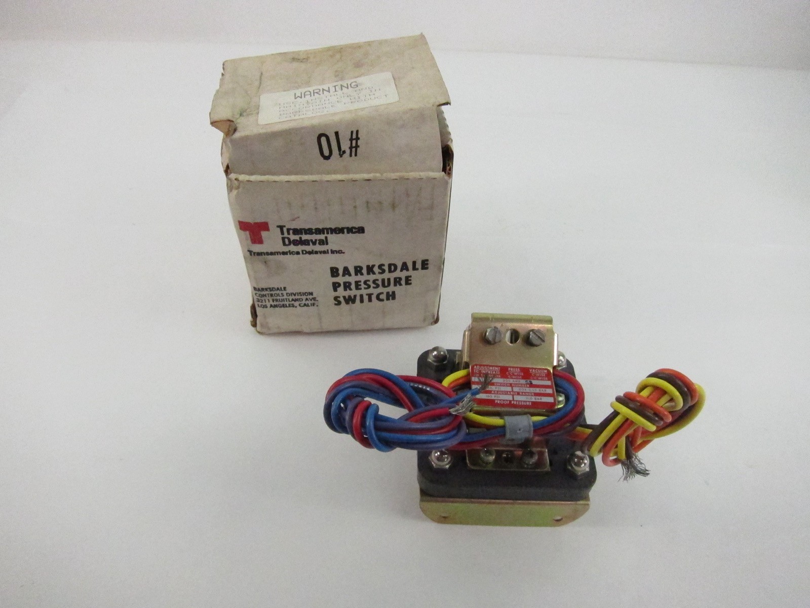NEW Barksdale D2S-A80SS Pressure Switch