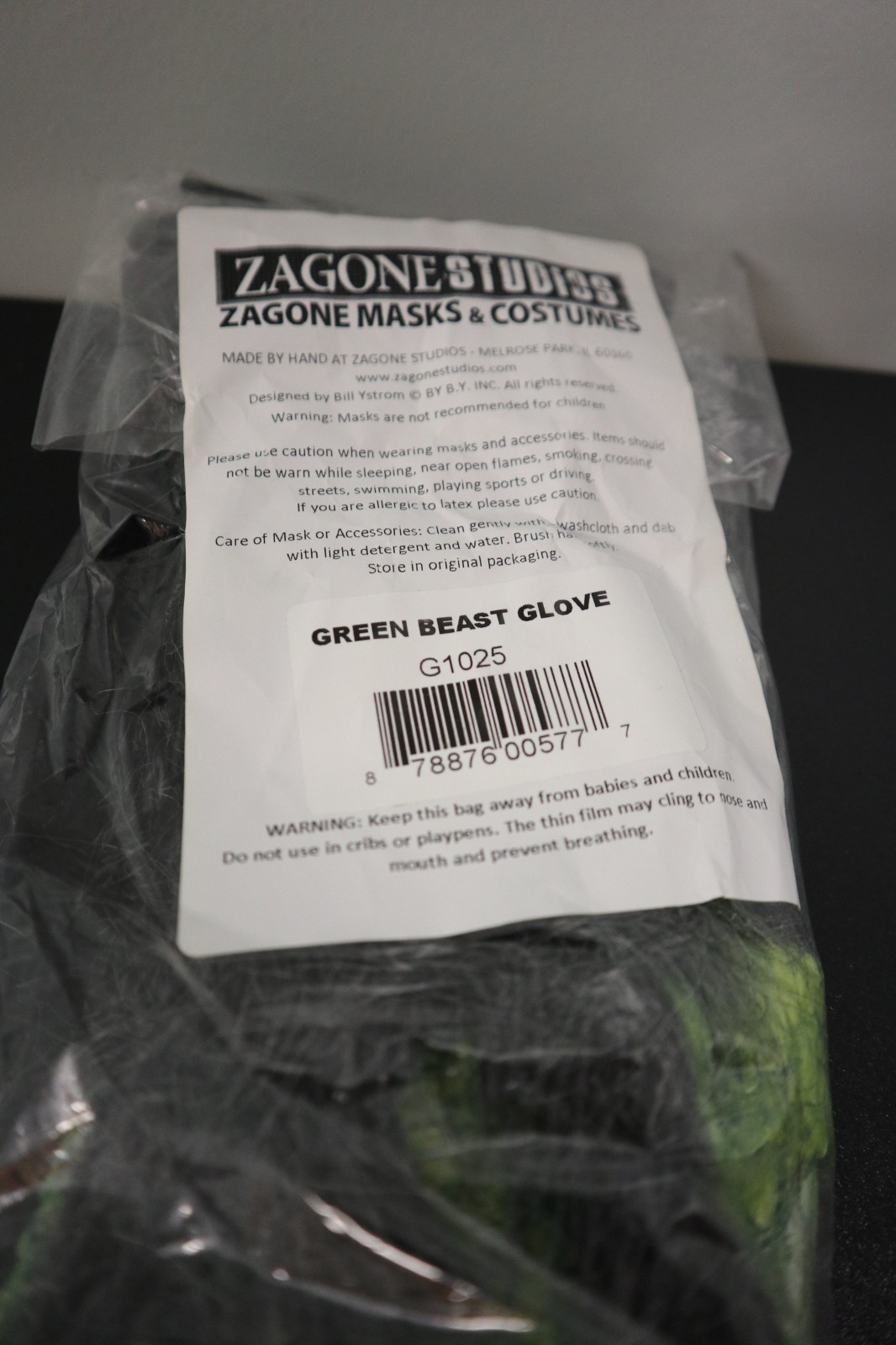 Beastly Monster Hands - Zagone Studios "Green Beast Gloves"