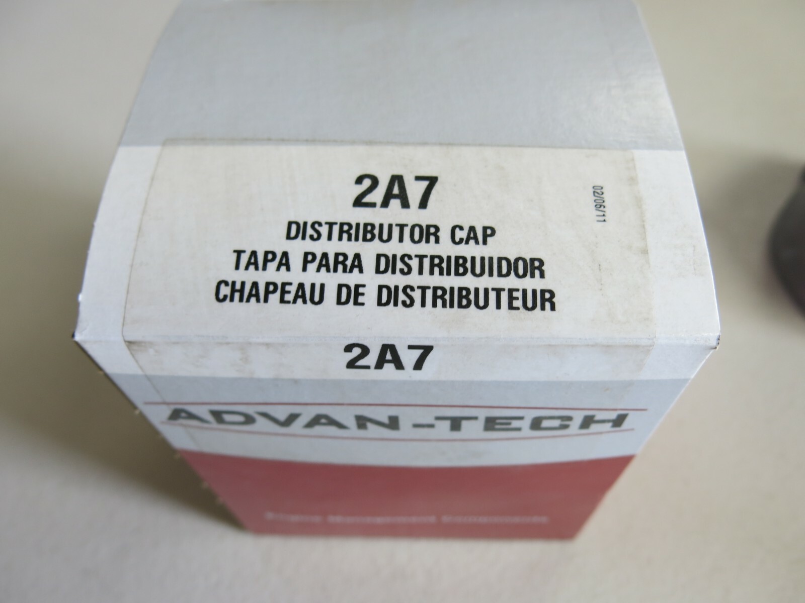 Nos Advan-Tech Distributor Cap (2A7)