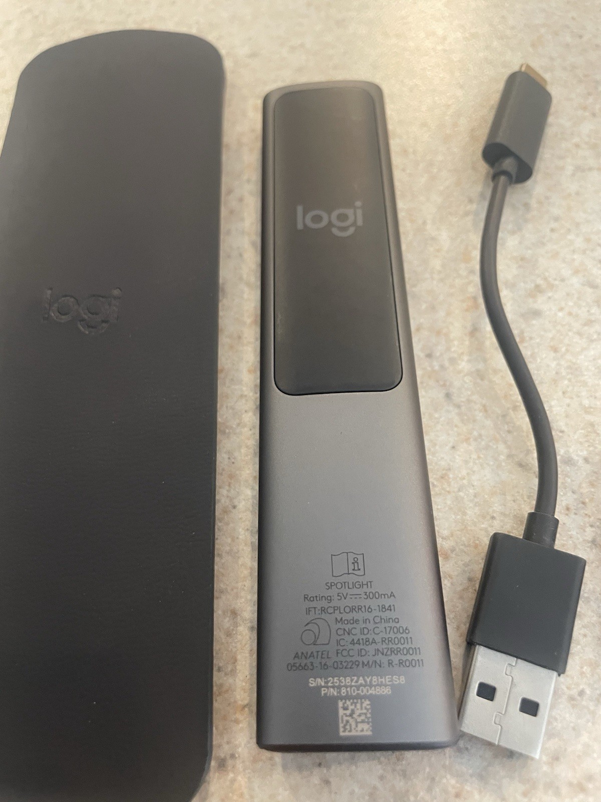 Logitech Spotlight Presentation Remote Advanced Digital Highlighting w/Bluetooth