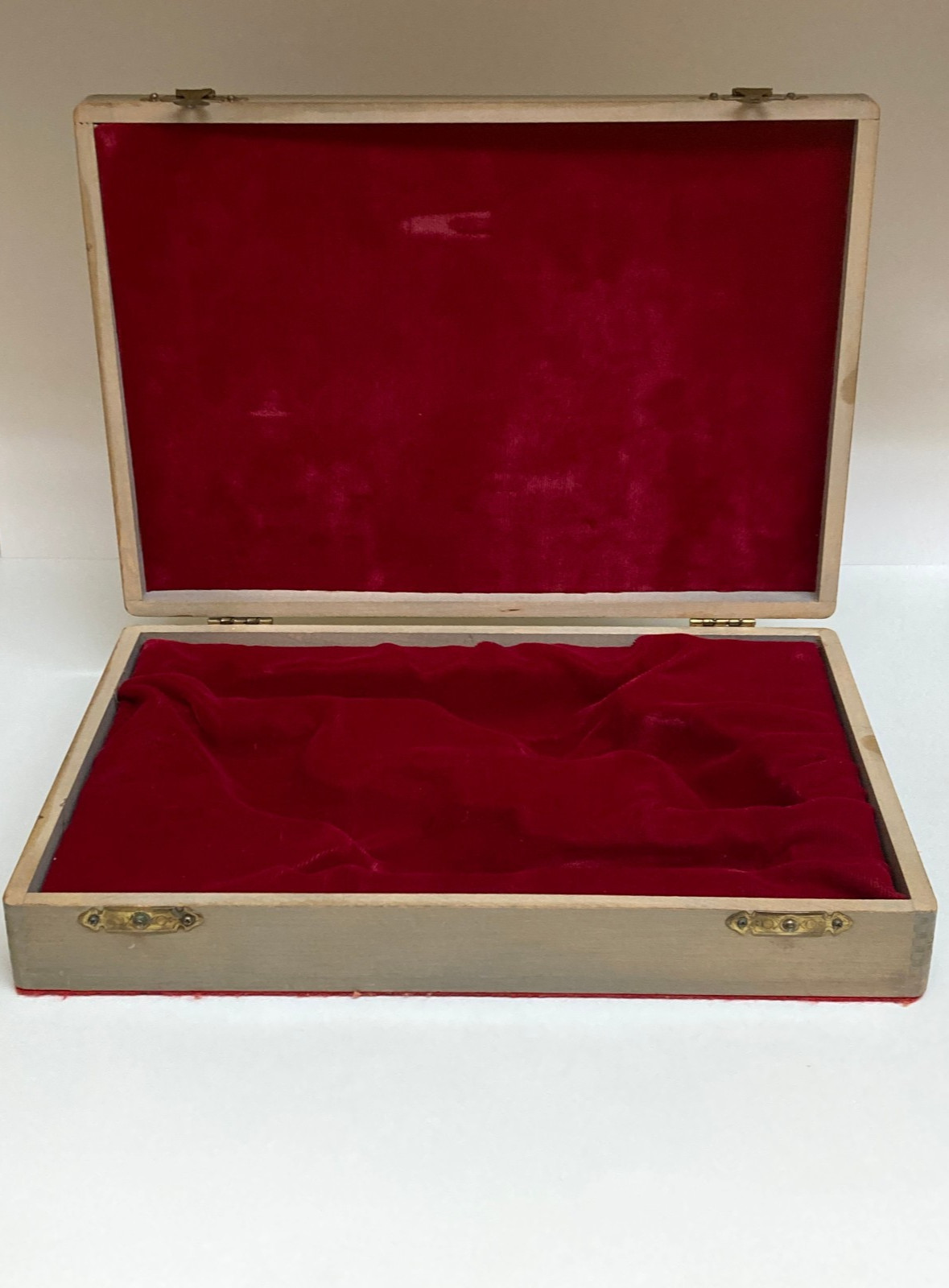 Colt Wood Presentation Box Single Action Army Frontier Scout Pair, 2 Gun Case