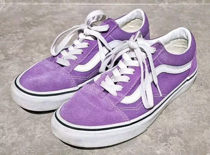 VANS OFF THE WALL-Purple Suede, Unisex Athletic Sports Sneakers-W.(7.5) M.(6)
