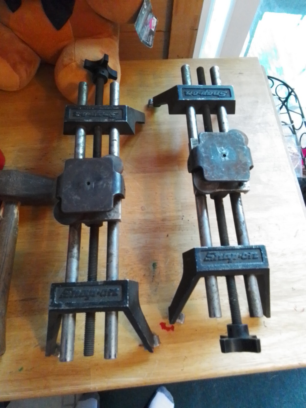 SNAP ON  Aligner Wheel clamp  pair