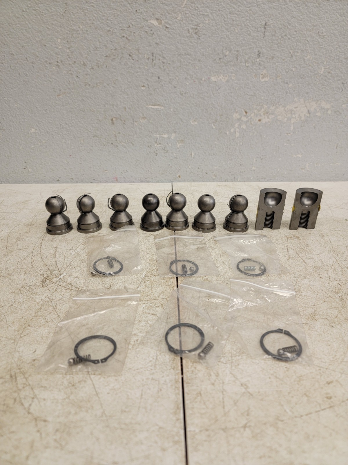 R&B Precision Bending Tube Link Lot Of 9 W/ 6 Harware Kits