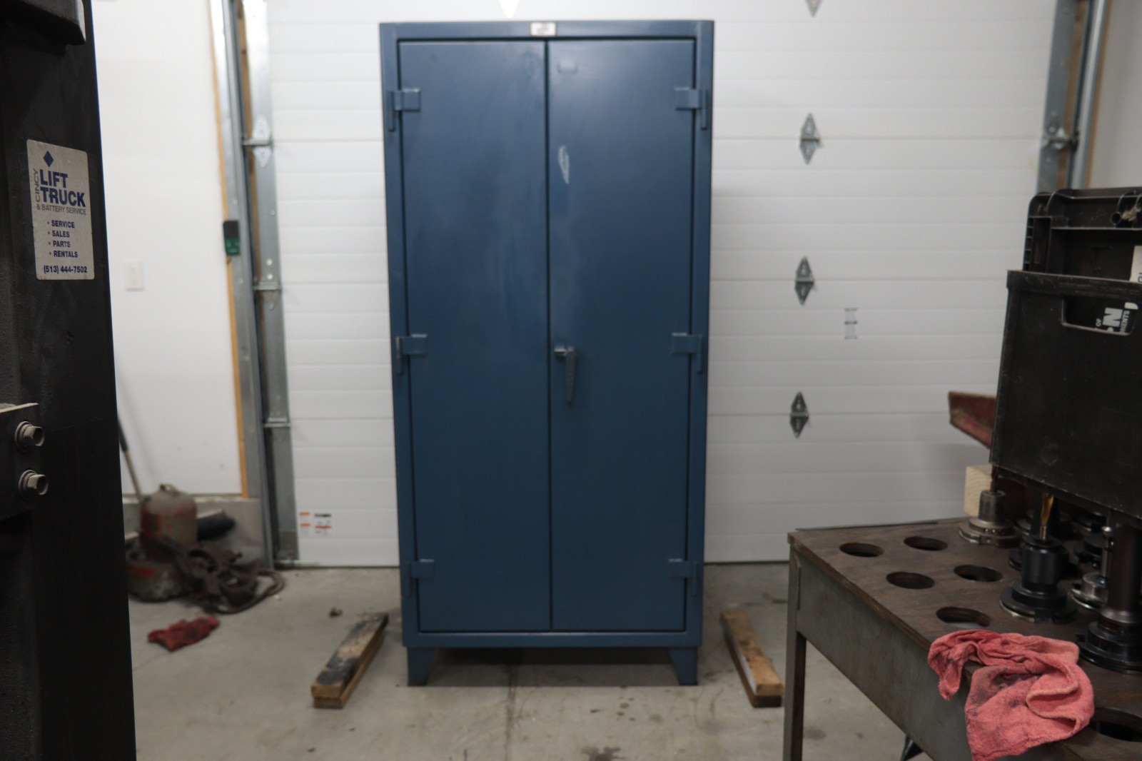 STRONGHOLD MODULAR INDUSTRIAL STORAGE CABINET 36" x 24" x 78"