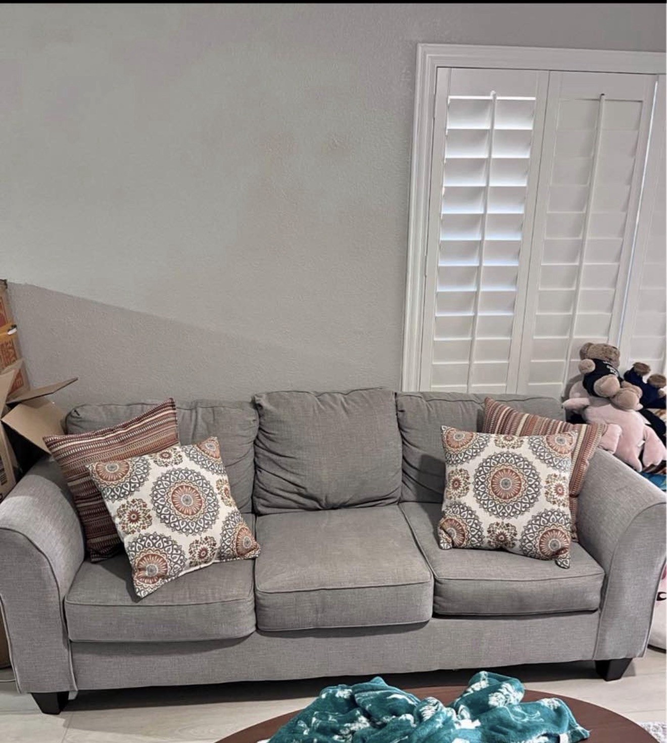 Gray 3-Seater Fabric Sofa, American Furniture Brand READ DESCRIPTION!!!!
