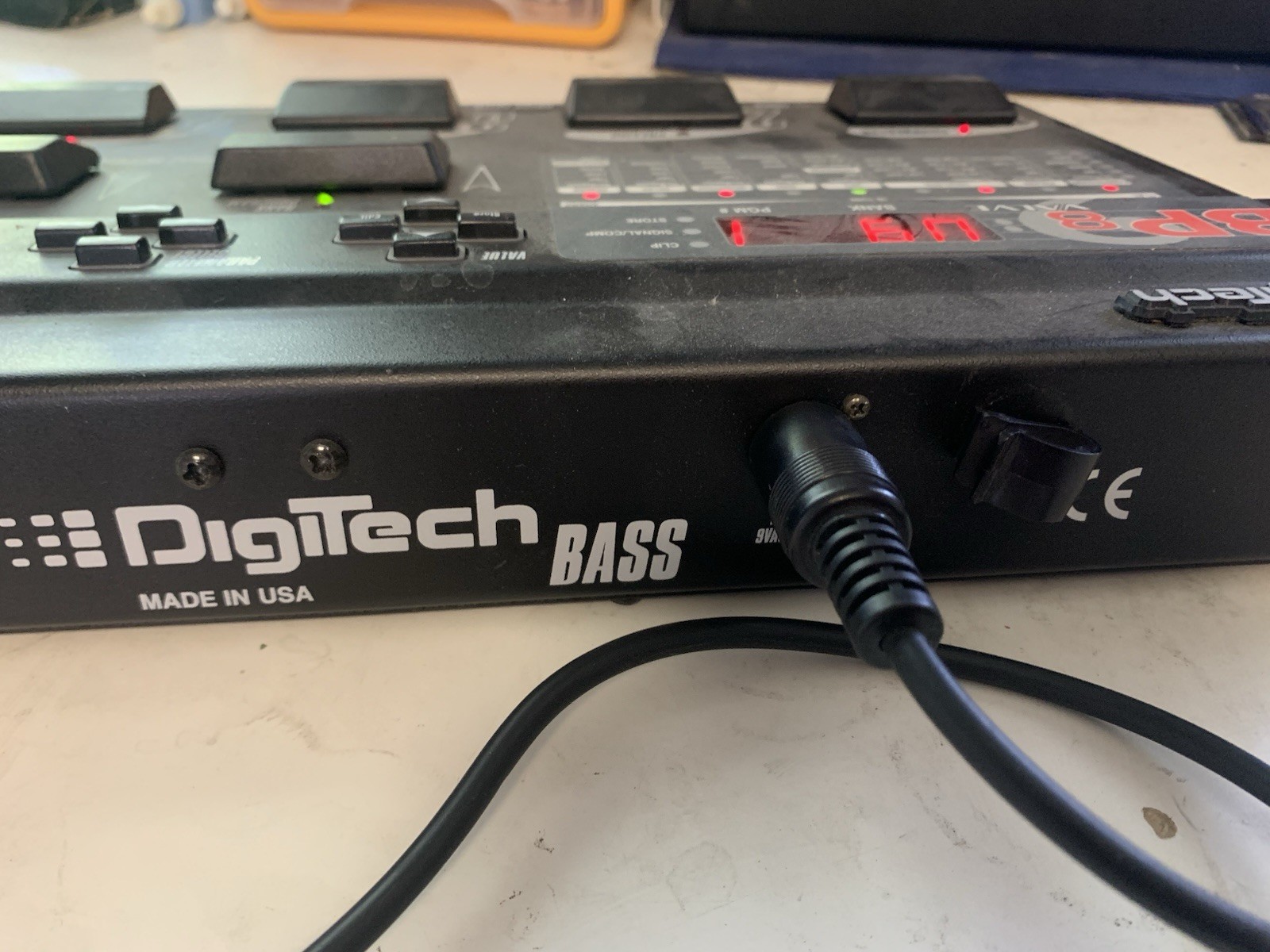 Digitech Bass Guitar Effects Pedalboard BP8 Vacuum Tube Preamp Processor