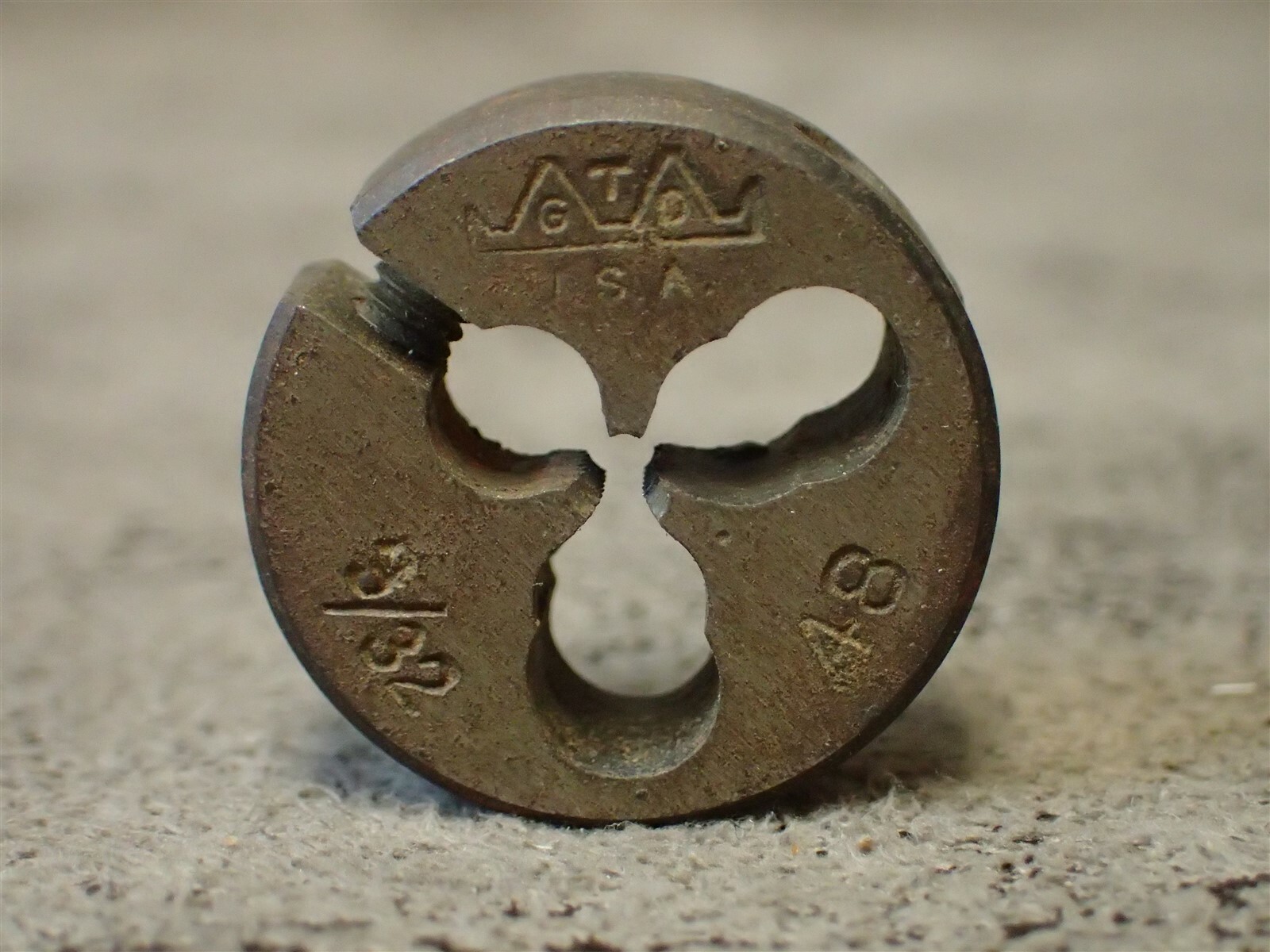 GREENFIELD 3/32-48 HSS Adjustable Round Die, 13/16" OD, 1/4" Thick (BN217)