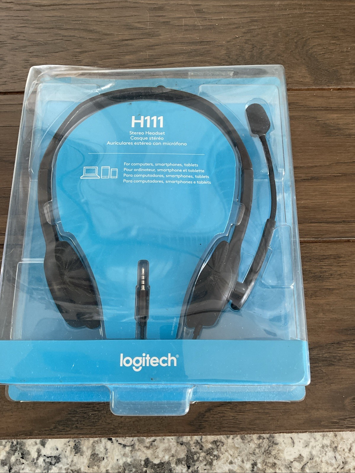 Logitech H111 Black On the Ear Stereo Business Headset 3.5mm Jack Mic BRAND NEW