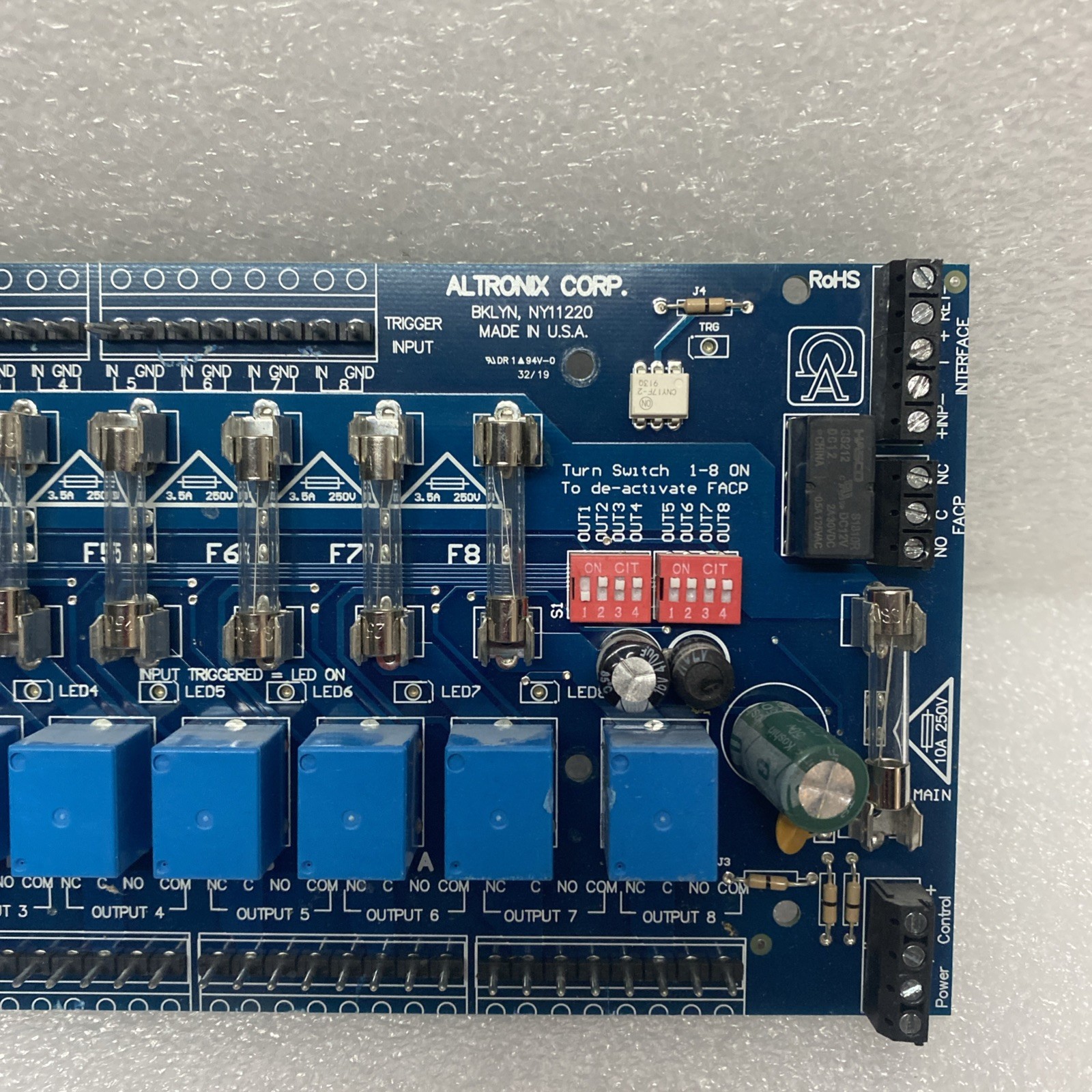 Altronix Acm8 Access Power Controller