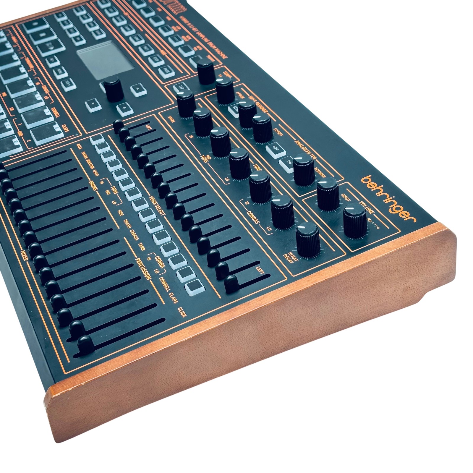 Behringer LM Drum Hybrid 8/12-Bit Sampling Drum Machine