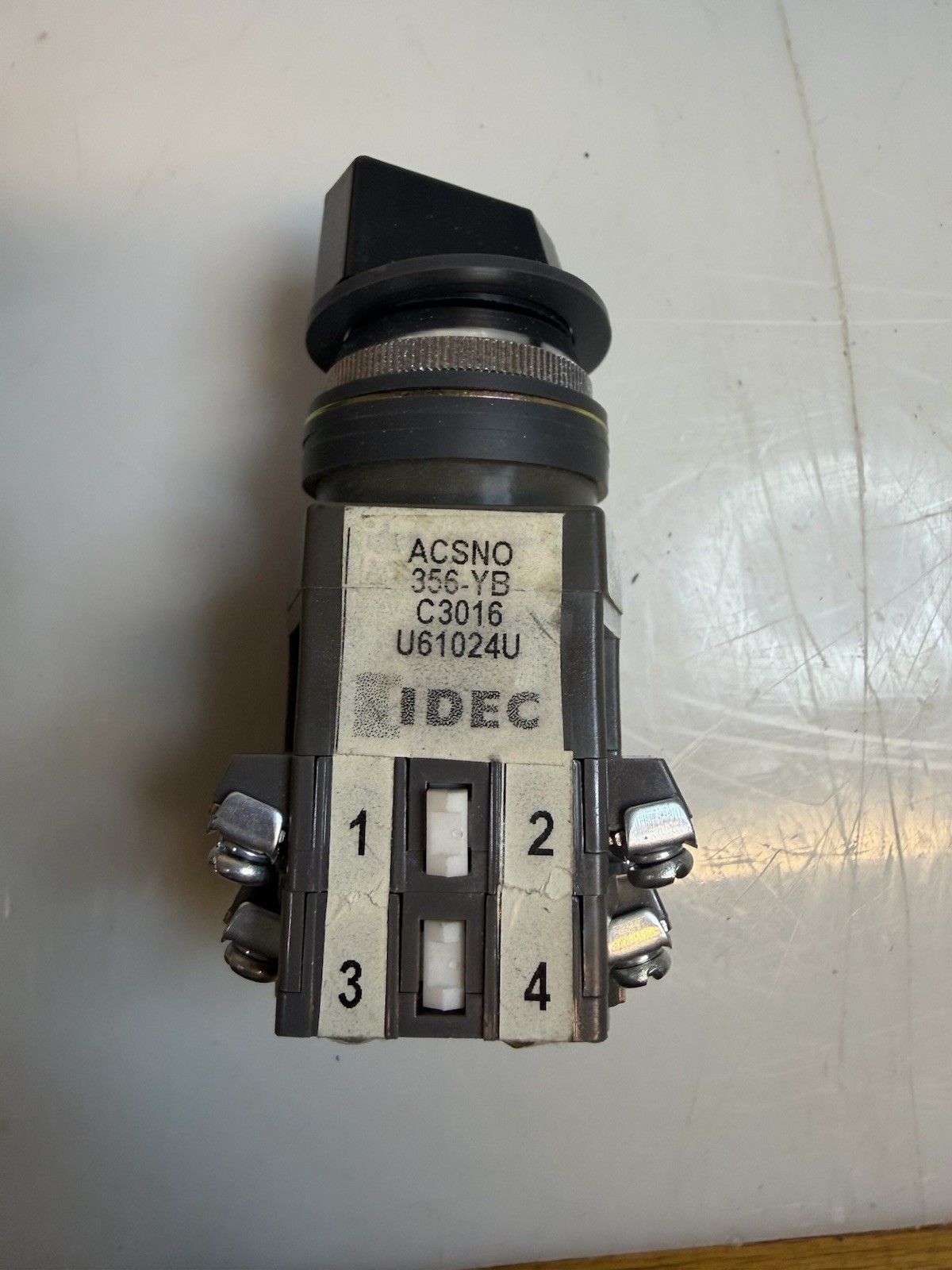 IDEC ACSNO-356-YB-C3016 CAM SWITCH  PLUS  Mixed Lot
