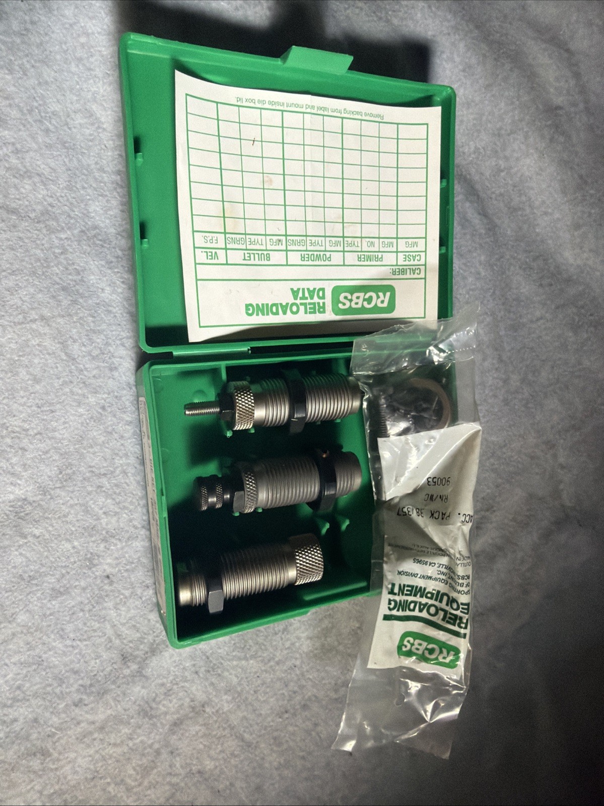 RCBS COMBO 3 DIE SET # 18208 for the 38/357 .357 MAG .38 Special