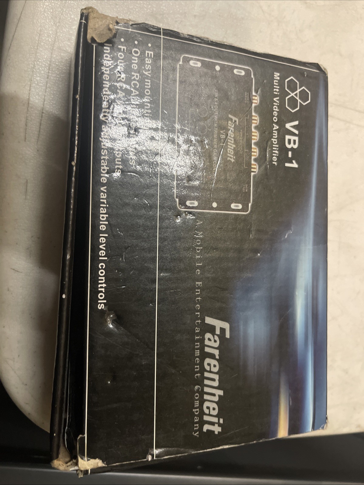 FARENHEIT VB1 ONE IN & FOUR OUTPUT MULTI VIDEO SIGNAL BOOSTER CAR VIDEO