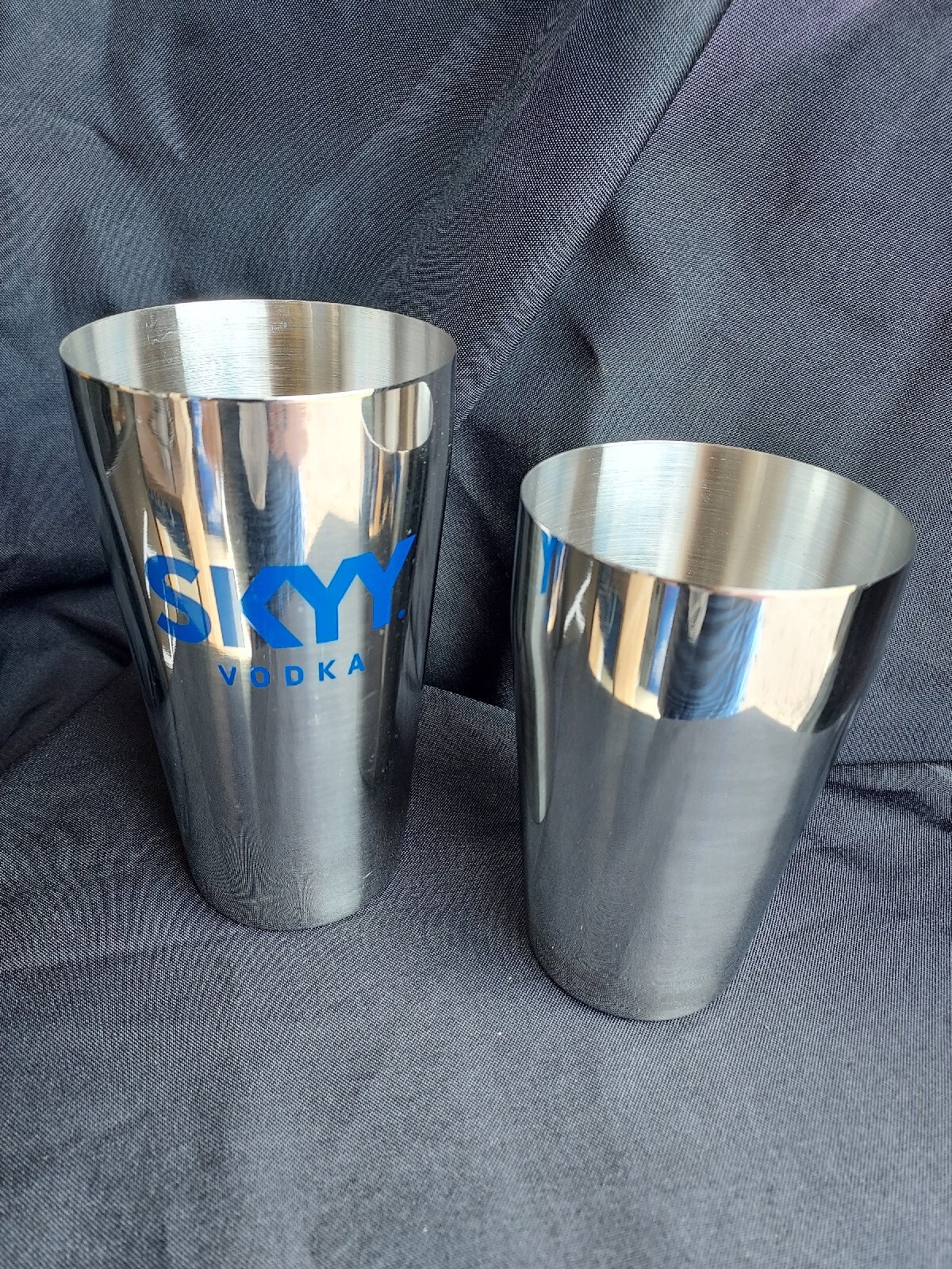 SKYY Vodka Boston Cocktail Shaker  NEW  FREE SHIPPING