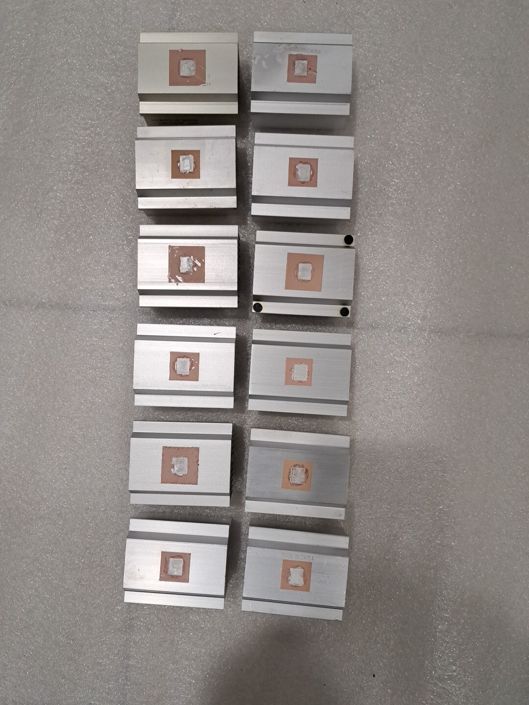 A Lot of 12 Heat sink  for  ORIGINAL XBOX (1.0 ) Manufactured in 2001