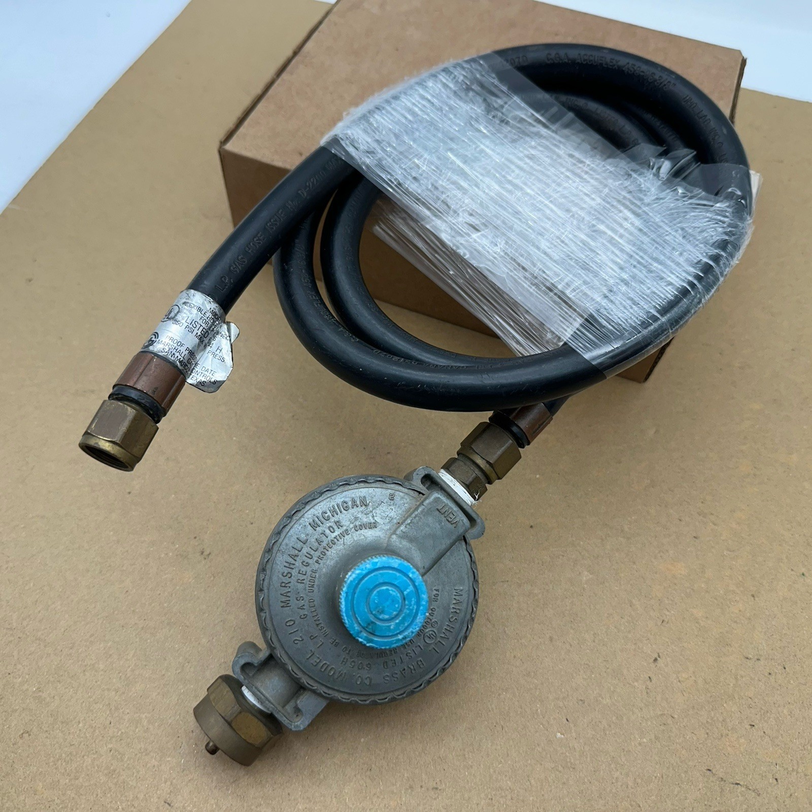 Marshall Brass Co Model 210 Gas Regulator W/ Model A6 5 Foot Flexible Hose USA