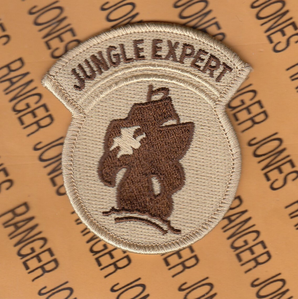 US Army JUNGLE EXPERT "Banana Boat" desert DCU 3" patch m/e