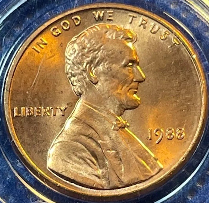 1988 Lincoln Memorial Cent. Uncirculated. 1C Red. Stock Photo. See Disc.