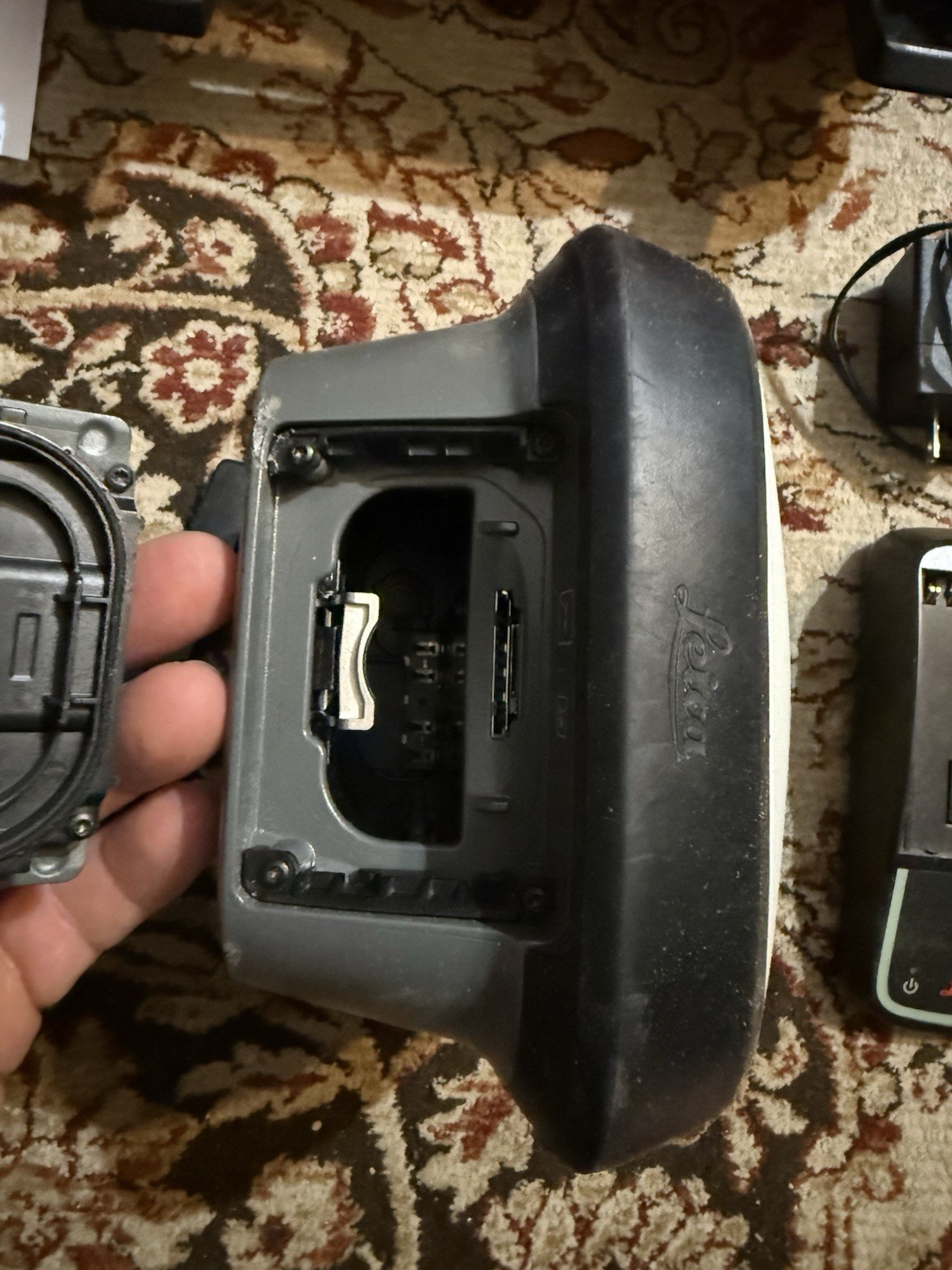 Leica GS18 I - GNSS RTK Rover - Visual Positioning - Tilt Compensation - i Image