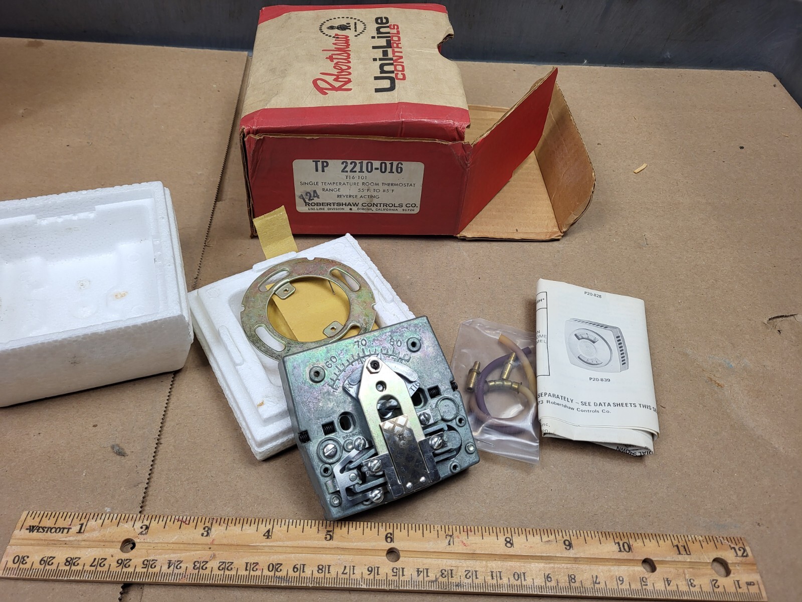 Robertshaw  TP 2210-016 Pneumatic Thermostat T16-101