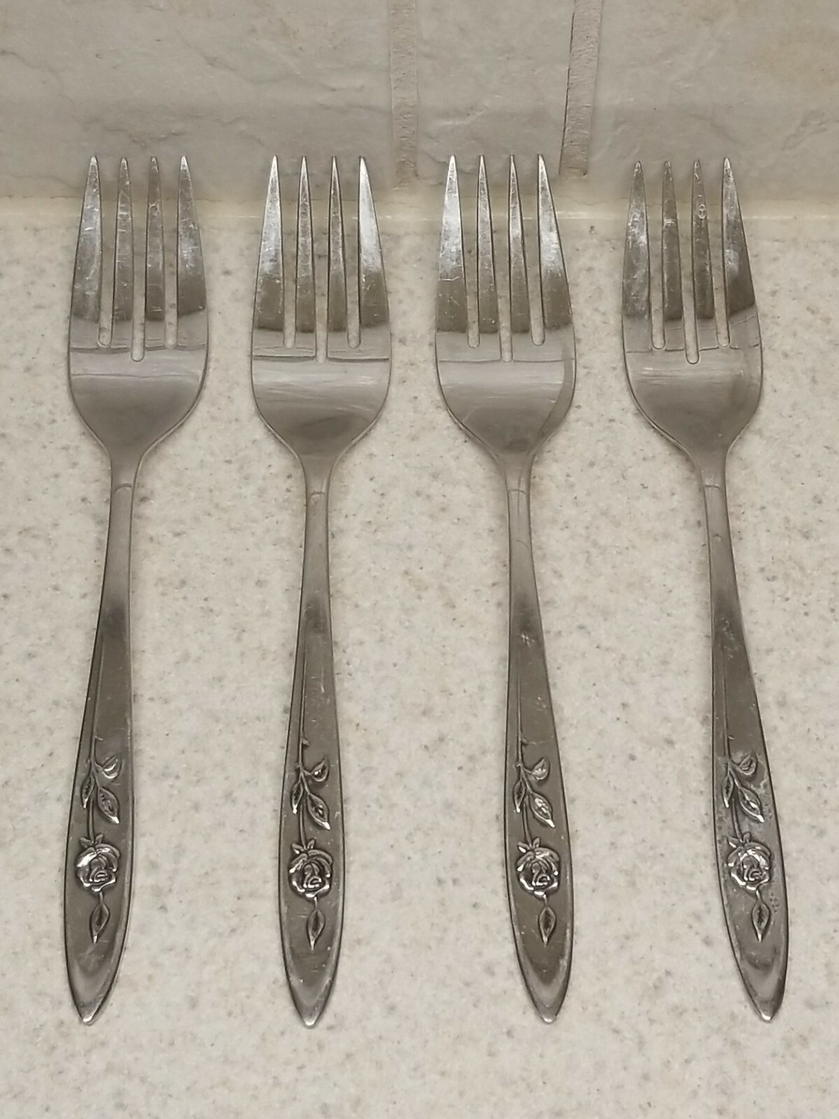 ONEIDA STAINLESS FLATWARE MY ROSE PATTERN 4 SALAD FORKS 6 1/4"