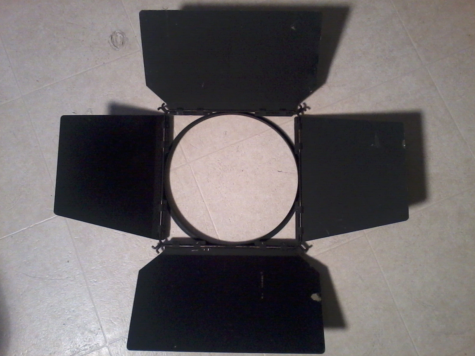 12 3/4" Barndoors Ianiro Strand Quartzcolor Arri 2k or HMI fresnel light