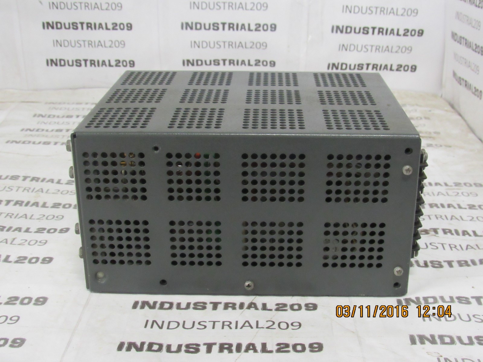 LAMBDA ELECTRIC REGULATED POWER SUPPLY 105-132V USED