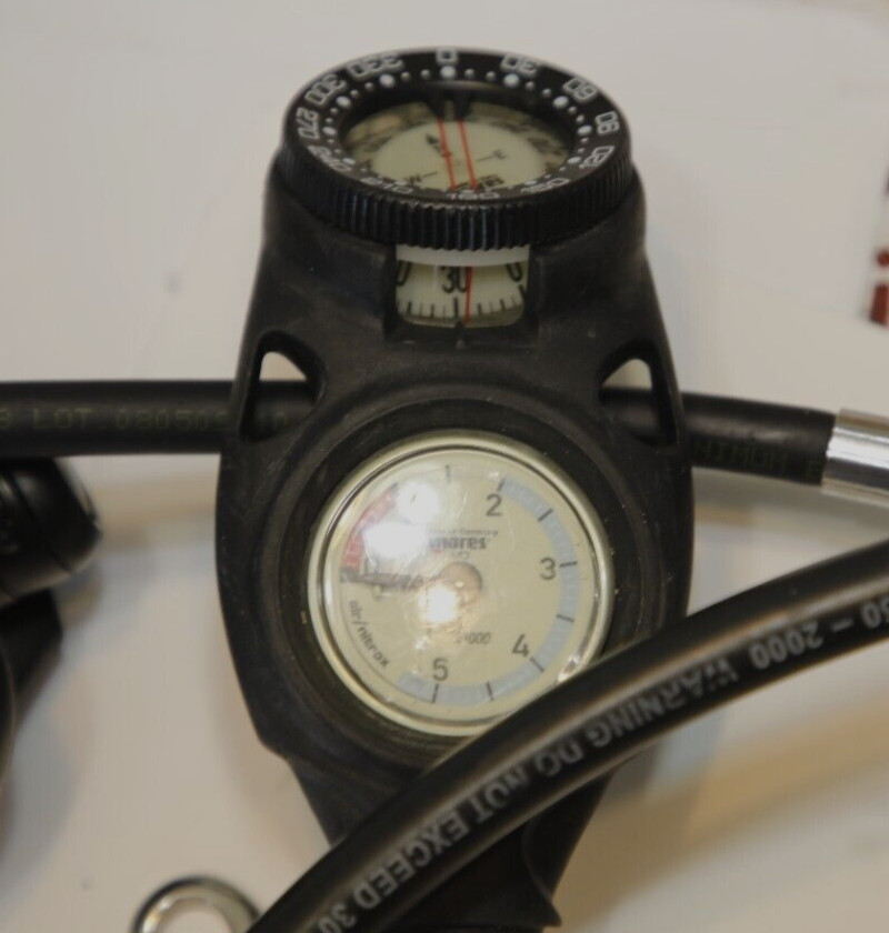 Atomic Aquatics Z2 Regulator Yoke Style