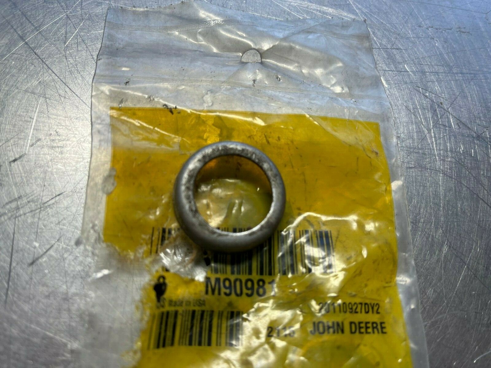 M90981 Genuine OEM John Deere RETAINER CAP
