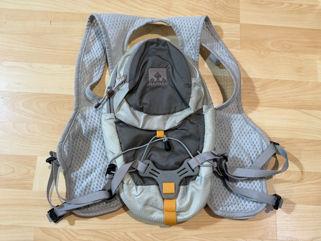 Nathan Endurance Pack Gray No Bladder